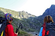 11 Dal Lago del Diavolo vista verso Passo-Pizzo Cigola e Monte Aga